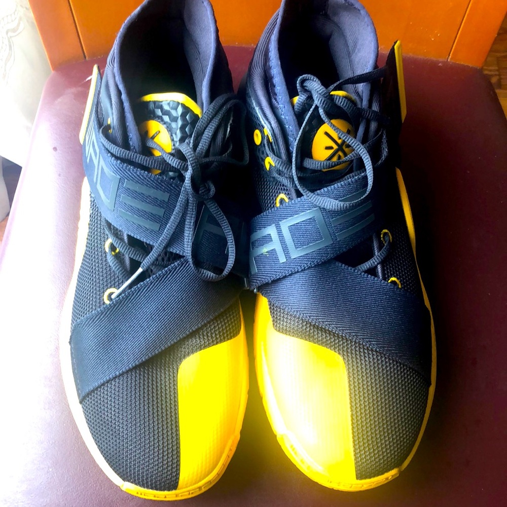 Li-Ning Way of Wade 7 All City Marquette PE Basketball Shoes - Black/Yellow